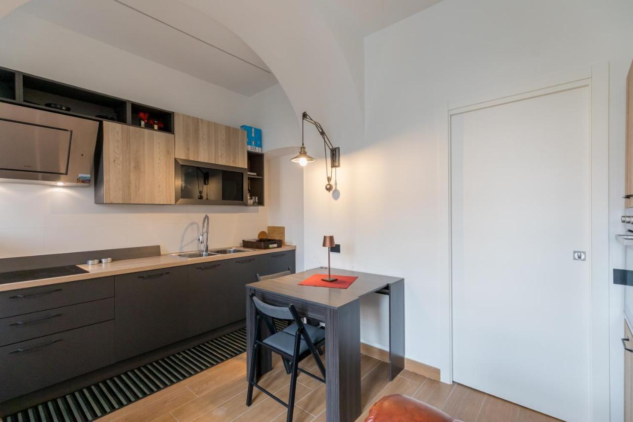 Exclusive Parking Flat X 4 Near Metro 1 Salvator Rosa Naples Exterior photo