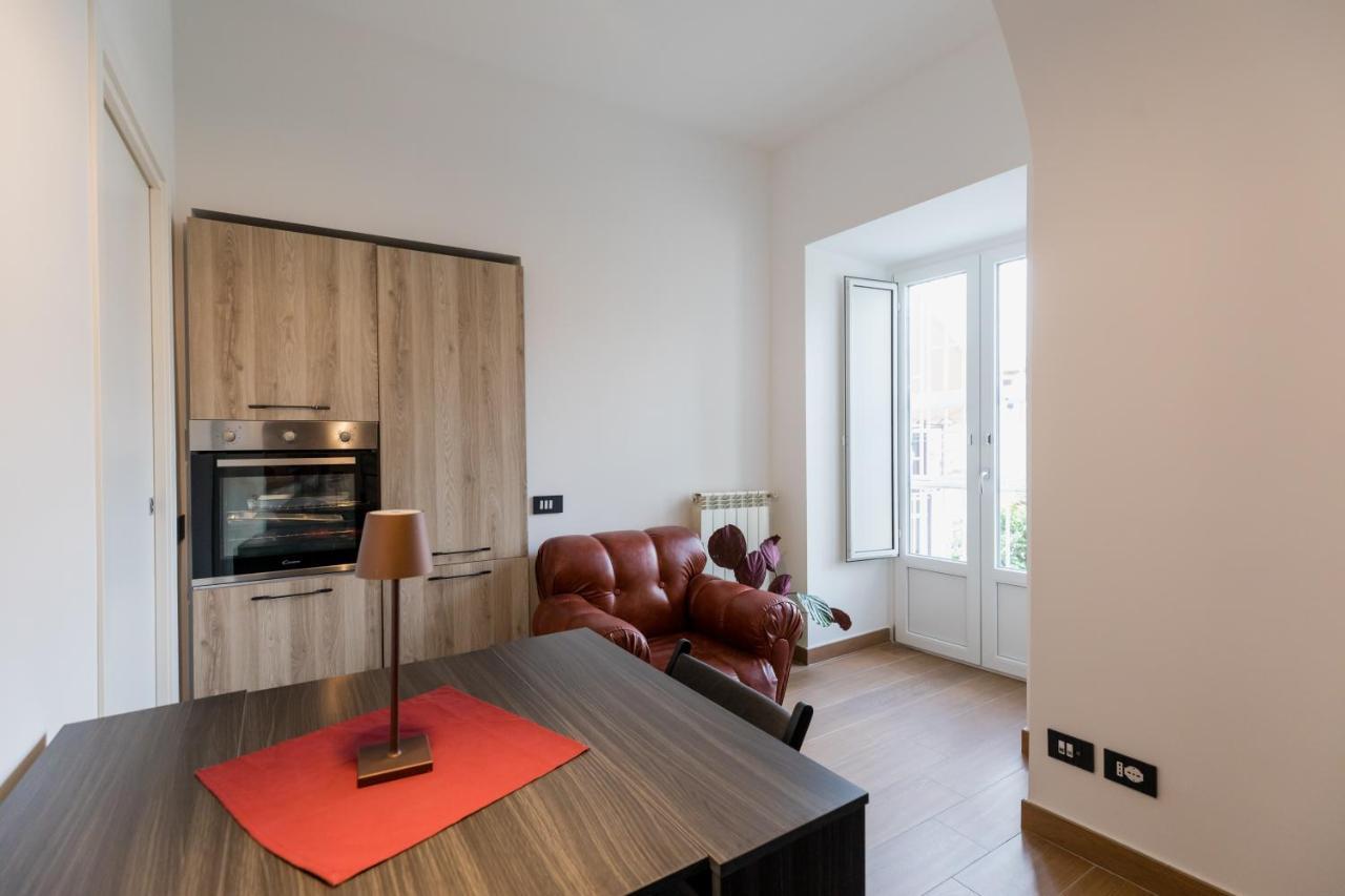 Exclusive Parking Flat X 4 Near Metro 1 Salvator Rosa Naples Exterior photo