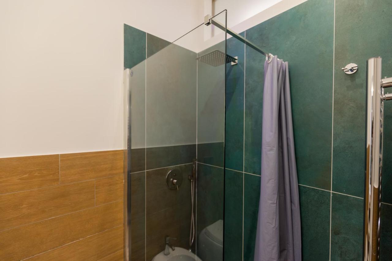 Exclusive Parking Flat X 4 Near Metro 1 Salvator Rosa Naples Exterior photo